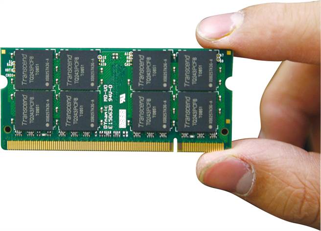 DRAM因供给吃紧1月合约价全面上涨，南亚科等厂直接受惠，营运明显好转。(示意图／路透资料照片)