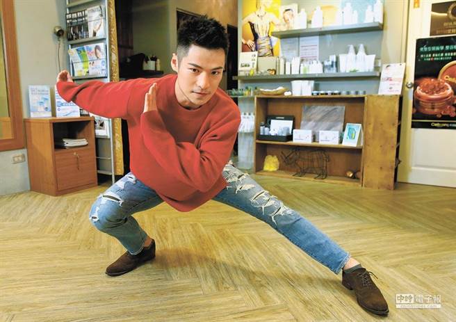 有「小金城武」美称的男星吕金象，因合约纠纷对经纪公司宏威国际提告，获台北地院判决胜诉。（本报资料照片）