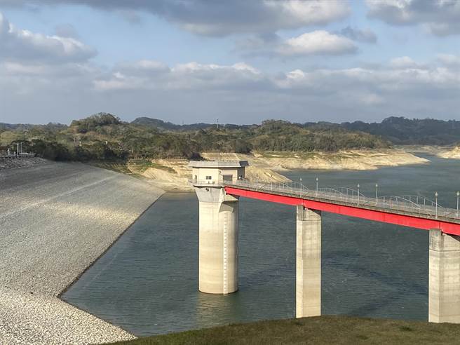 宝二水库蓄水率仅剩下19％，新竹县政府开放工业用地下水，节约自来水作为民生用水。（庄旻静摄影）