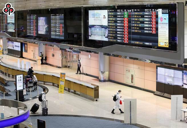 受到新冠肺炎疫情影響，許多國人難以回台。（報系資料照）