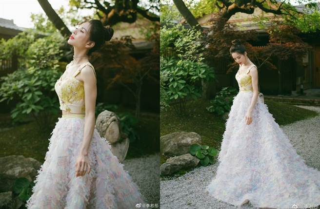 李若彤身材纖細。(圖／翻攝自微博)