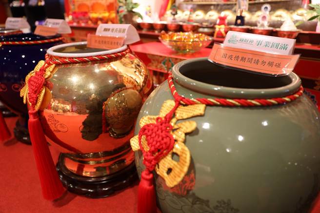 防疫优先，灵鹫山走春礼佛更安心。（灵鸠山提供／吴康玮台北传真）