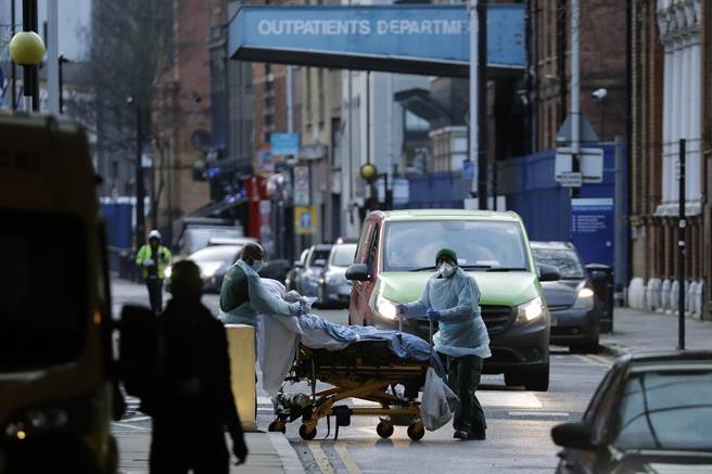 英又验出南非变种病毒 11例均无旅游史。(图/美联社)