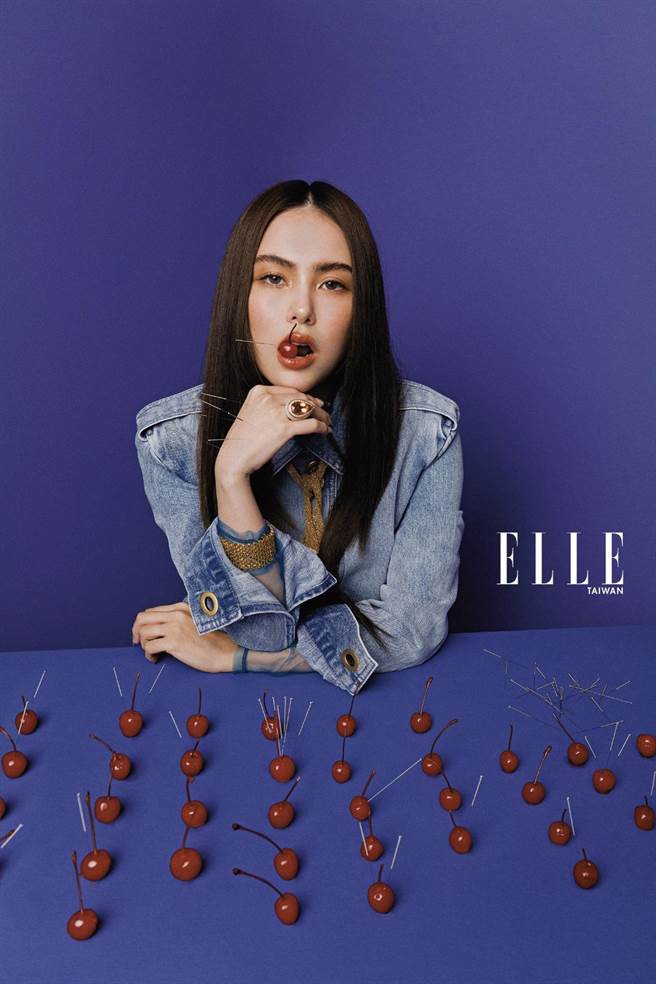 昆凌经营服饰、隐形眼镜2品牌，十足考验智慧。（《ELLE》国际中文版杂志提供）