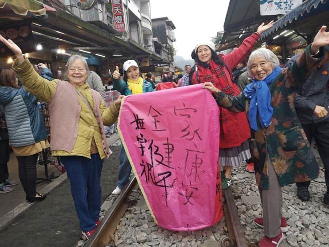 妈妈说不虚此行。（作者提供）