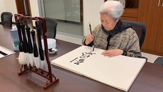 舞蹈大师刘凤学。（新古典舞团提供）