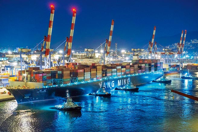 全球航运缺货柜、交期拉长，影响PMI指标之一的供应商交货期间指数快速上升，影响PMI的结果。（业者提供）