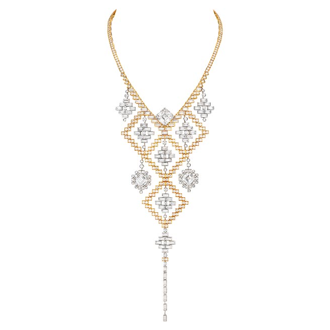 香奈儿EBLOUISSANTE可拆卸式项炼，有6种佩戴方式，约1亿6630万8000元。（香奈儿提供）