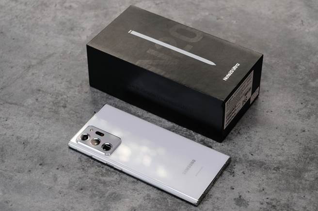 Samsung Note20 Ultra受自家新机上市衝击，价格跌掉一支中阶5G手机。（杰升通信提供／黄慧雯台北传真）
