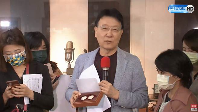 赵少康透露，国民党的「选举细则」都有他的目的性，他大胆假设，去年的「一年限制」就是拿来卡前年才刚加入国民党的鸿海集团创办人郭台铭。(中时资料照)