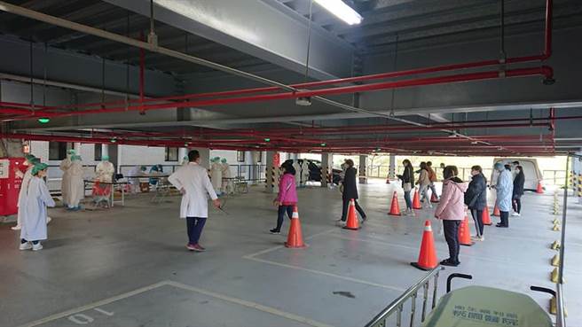 指挥官王必胜表示，此次採检选在立体停车场，原因是确保通风良好。（图取自王必胜脸书）