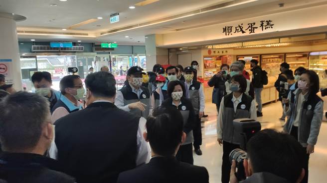 劳动部部长许铭春表示，希望印方尽快提供实验室名单，并与指挥中心讨论。（林良齐摄）