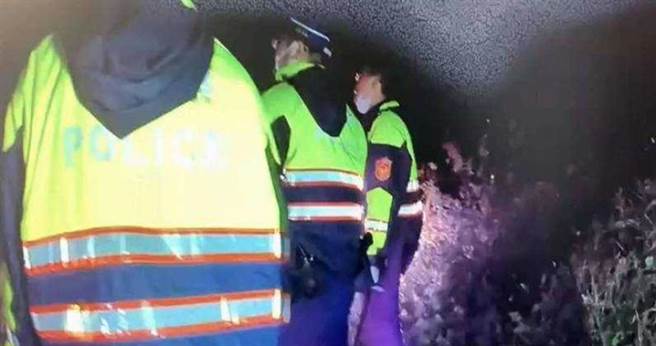 毒鸳鸯跌落山谷后命大未死，警方大规模搜山前已逃亡。（图／翻摄画面）