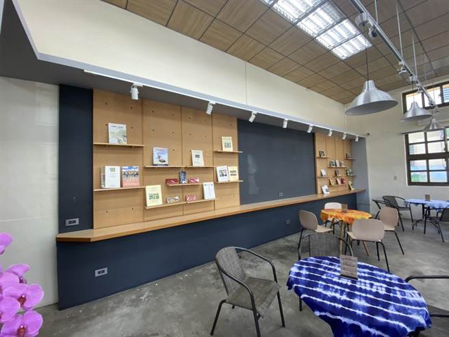 「吉安创客栈」同时也会作为吉安乡公所推动客家事务发展的场域。（罗亦晽摄）