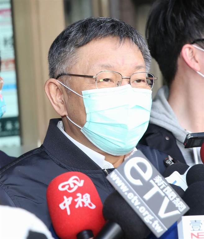 中广董事长赵少康宣布重回国民党，是否会造成民眾党部分支持者跟随，身兼民眾党主席的台北市长柯文哲（图）3日受访表示，「我倒觉得不会，我们不是成立一两天，成立这么久应该很稳定」。（王英豪摄）
