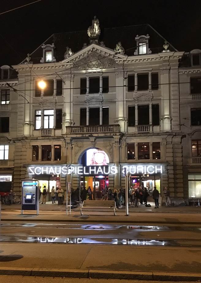 苏黎世剧院外观。(图/许哲彬摄)