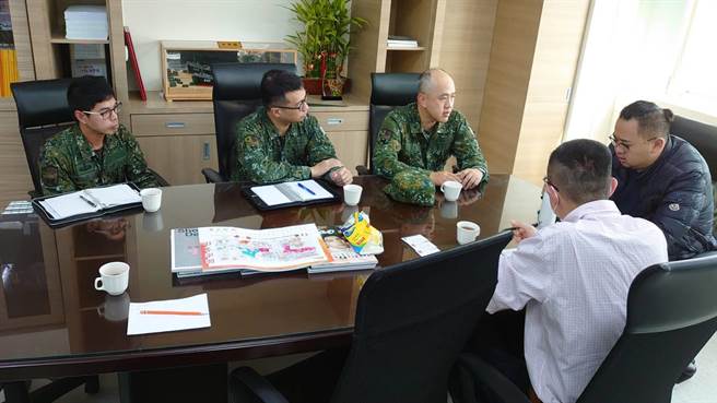 金防部与县府协调后，基于避免室内空间群聚，可能带来感染风险的考量，包括擎天厅、排雷纪实馆及明德公园等，在2月18日以前均维持不开放。（金门县府观光处提供）