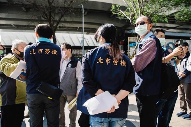 勞動部3日實施全台春安聯合稽查，稽查5家業者全部違反職業安全衛生法，其中有2家更違反勞基法每月加班上限及輪班間隔規定。(郭吉銓攝)