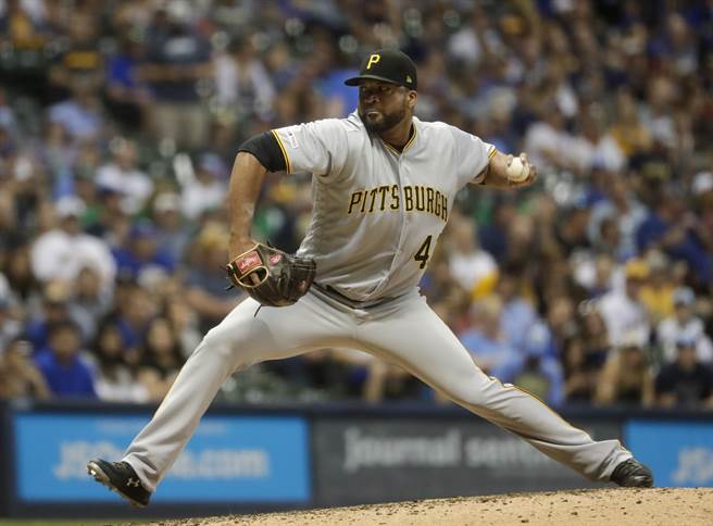 37岁老将莱瑞安诺签小联盟约加盟蓝鸟队，寻求东山再起。（美联社资料照）