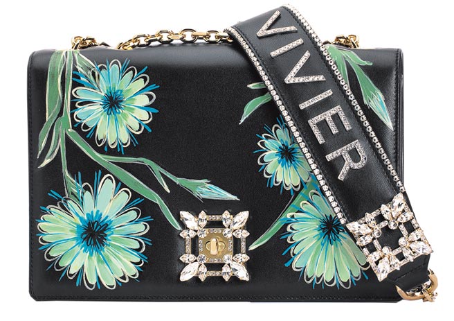 Miss Vivier Blossom钻扣肩背包，14万9900元。（Roger Vivier提供）