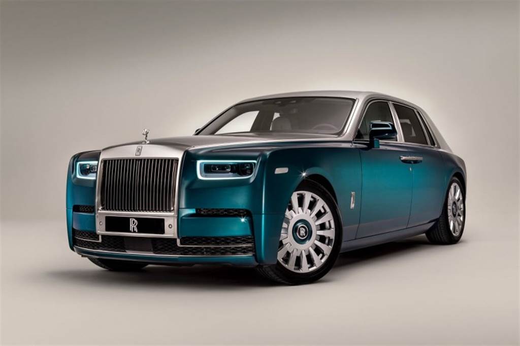 擁有夢幻般氣息的Rolls-Royce Phantom Iridescent Opulence抵達阿布達比