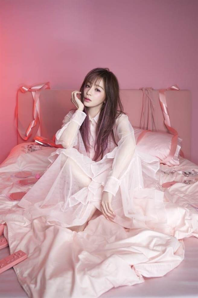 王心凌驚喜現身。（台視提供）