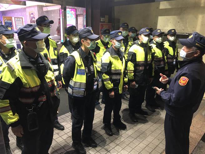 树林警方将在本月3日至17日加强执法，针对治安、交通进行宣导，并与义交配合指挥，防止联外道路、重要景点交通堵塞。（图由树林分局提供）