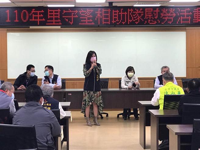 陈宝云说，市府以实际之行动回应里守望相助队，对于台中治安的贡献。（西屯区公所提供／陈世宗台中传真）