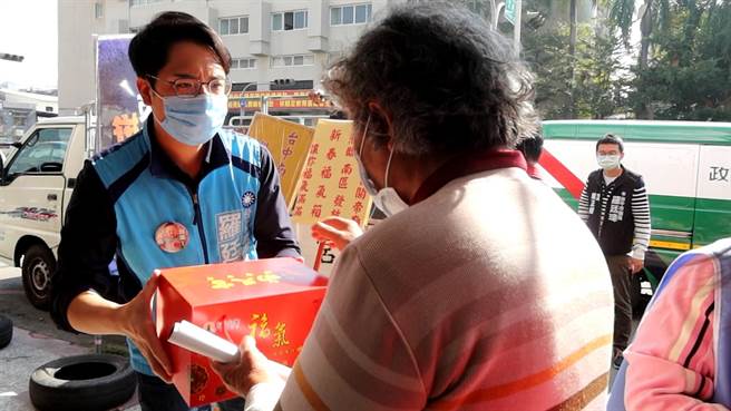 罗廷玮表示，他未来也会持续为市民发声，热心社会公益，把正能量持续传递下去。（市议员罗廷玮服务处提供）