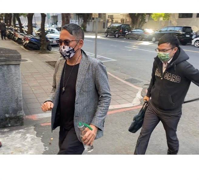 钮承泽涉性侵遭判4年，出庭恳求法官解除境管。(林伟信摄)