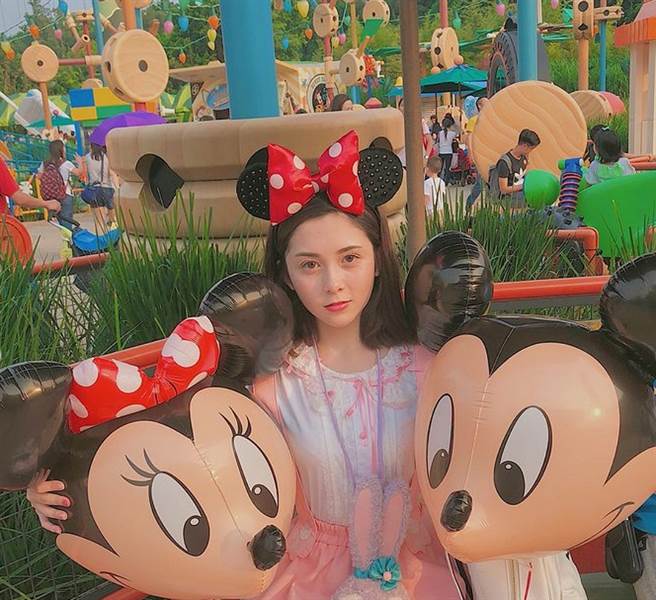 女星吴兆弦。(图/ 摘自吴兆弦IG)