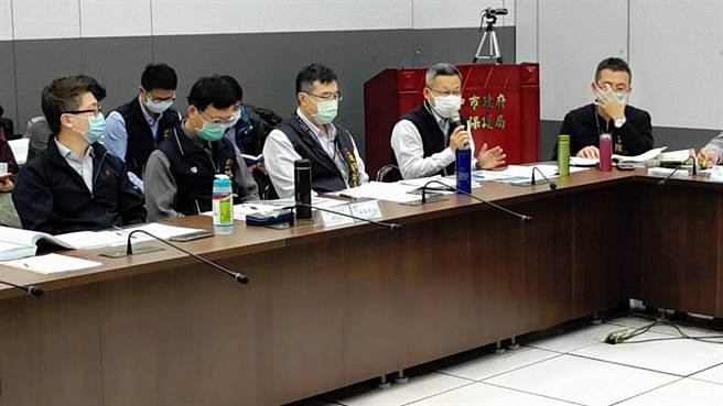 台中市政府建設局長陳大田率隊前往環評委員會報告。（台中市政府提供／陳世宗台中傳真）