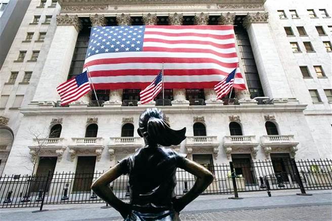 Fed报告指出，95%小企业均受到疫情的负面影响，88%的小企业业务还未恢復，高达39%的企业快撑不住了。（示意图/达志影像/shutterstock）
