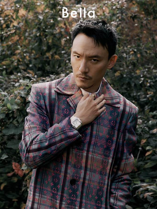 张震表示进入家庭后我更懂得把握时间，该跟小朋友相处的时候就跟小朋友相处，该工作的时候就专注工作。（《Bella侬侬》提供）