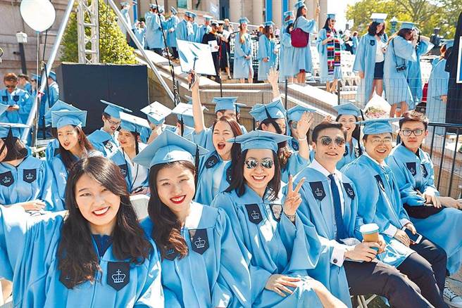 大陆的海外留学生。(中新社资料照)
