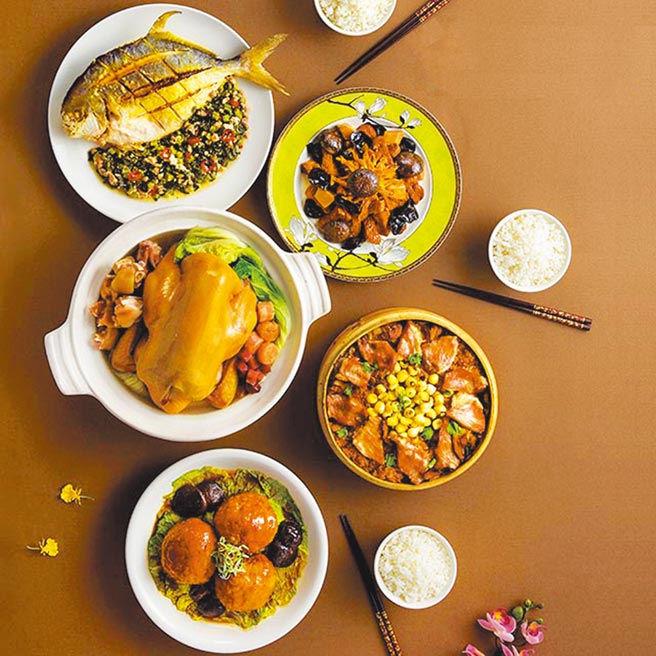 PChome 24h購物推薦大成食品的享點子「江浙富貴大套餐」5800g（程安琪老師），買1送1組，原價6400元，8日前特價3200元。（PChome 24h購物提供）