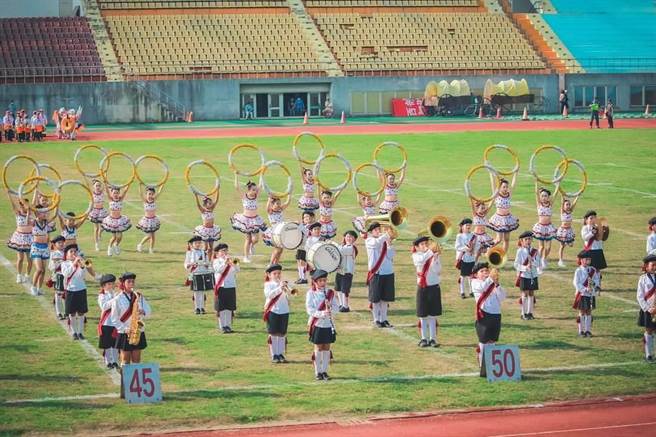 嘉义县义竹国小家长洪国荣表示，孩子比起比赛名次，更在意如何将学长姊的经验与精神传承下去。（洪国荣提供／张毓翎嘉义传真）