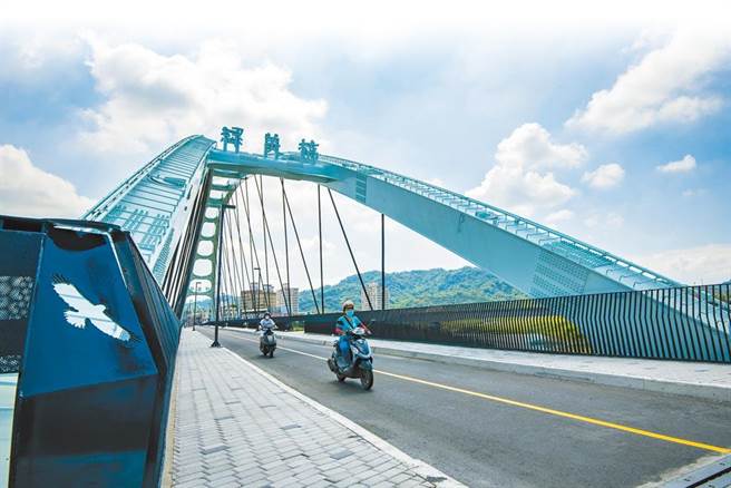 南投市綠美橋被列為危橋，基於安全考量，2020年18日開始封橋。目前南投市公所和投縣府，正研議是否有條件開放。（南投縣政府提供／黃立杰南投傳真）