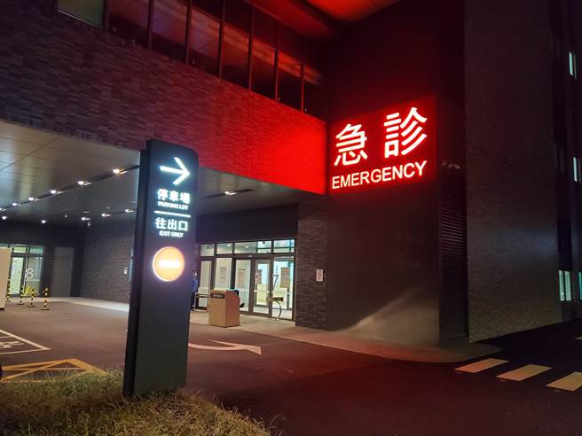 树林5日发生女坠楼压伤路人意外，伤者命危送医急救后恢復心跳呼吸，转加护病房观察治疗中。（图／中央社记者王鸿国摄）