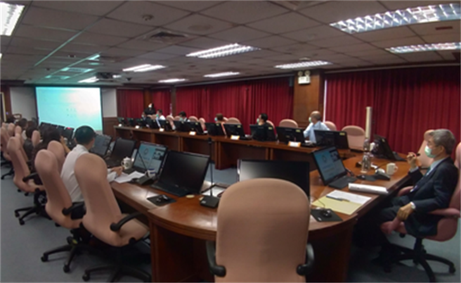 移民署廉能飞扬，公职人员财产申报公开抽籤作业採电脑随机抽选。(移民署提供)