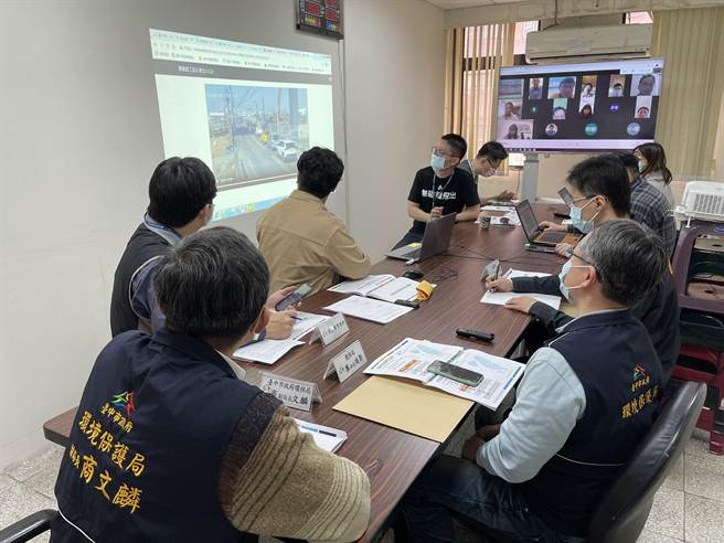 市府於今日上午召開應變中心跨局處視訊會議。（台中市政府提供）