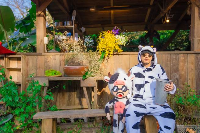 黄明志贺岁新歌为牛发声。（亚洲通文创提供）