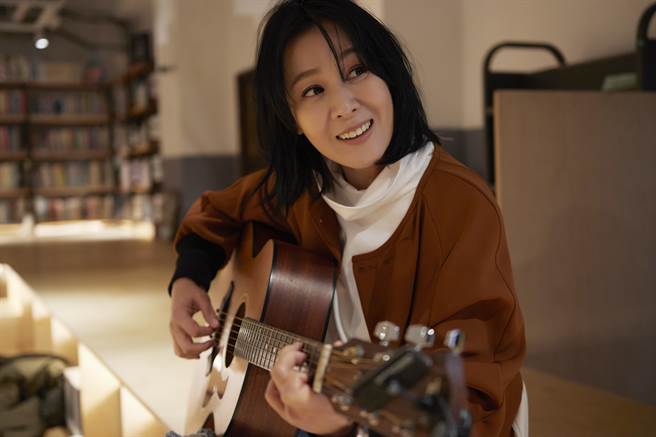 刘若英在新春前夕推出〈所有相爱的人啊〉。（相信音乐提供）