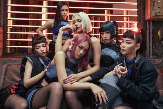 女团「HUR」推出新歌。（AOA ENTERTAINMENT LAB 提供）