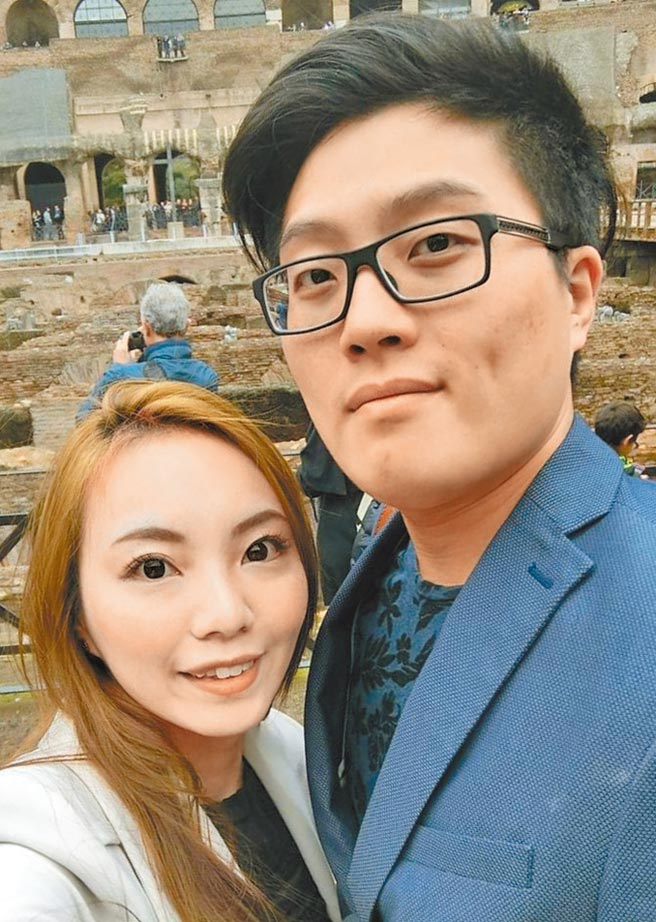 群益期货那对夫妻陈柏安（右）、陈奕心。图／本人提供