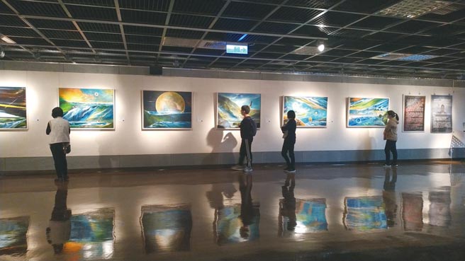 艺术家林顺孝其创作展现正于嘉义市文化局三楼文化艺廊展出。图／林顺孝提供