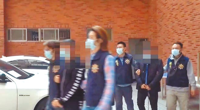 彰化縣警察局刑警大隊攻破天道盟不倒會二林分會，逮補會長李俊賢等25嫌。（彰化縣警局提供／吳敏菁彰化傳真）