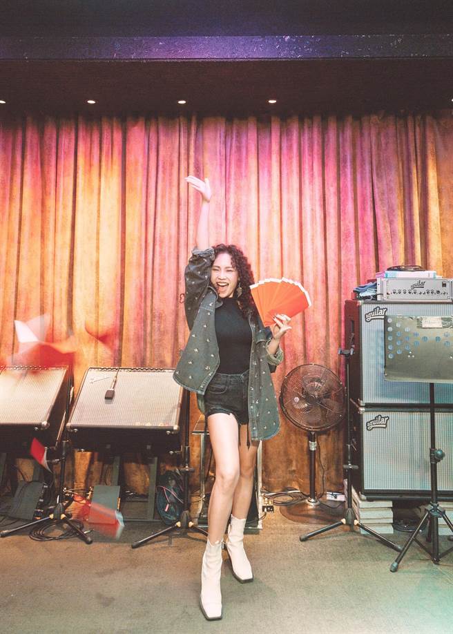 呂薔7日自辦尾牙邀歌迷同樂。（avex taiwan提供）