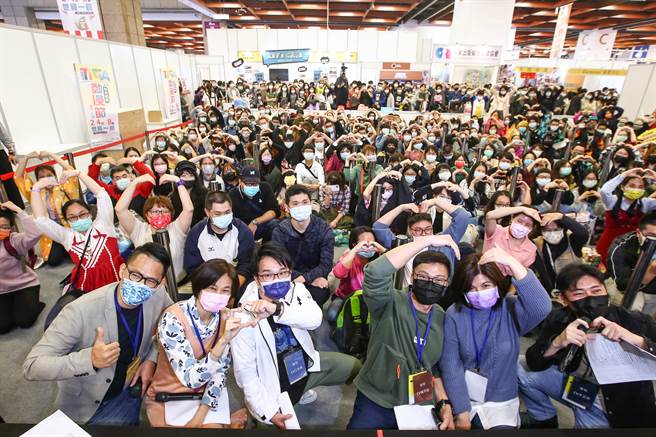 《鬼灭之刃》2019动画播出至今，以现象级的魅力席卷全台，特别是于电视台播出中文配音版后，更引起网路热议，木棉花在台北动漫节，举办为「柱」角色配音的所有台湾配音员，举办「柱合会议」见面会，和全台鬼灭粉们共度欢乐时光。（邓博仁摄）