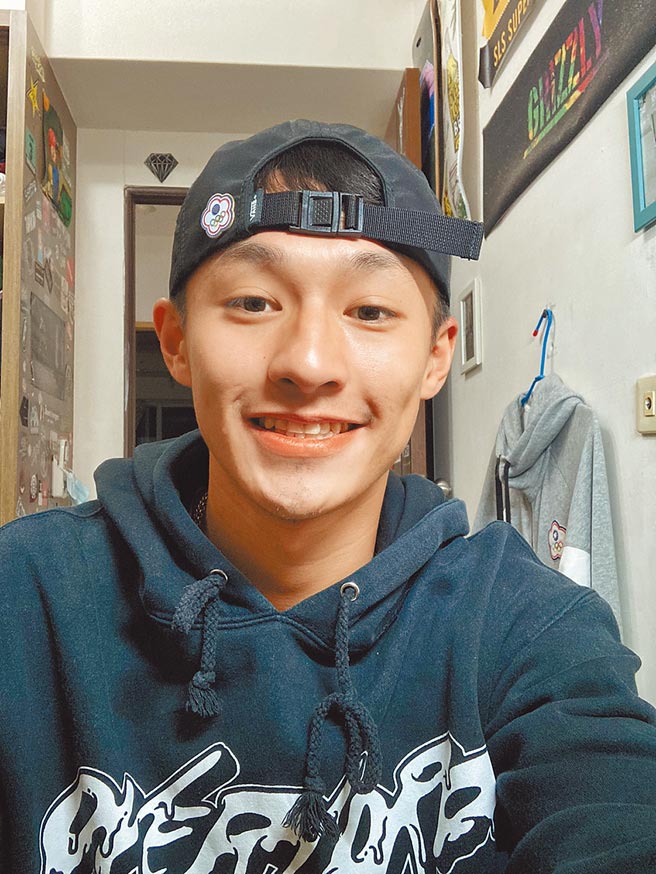 台湾滑板运动国手林家元。（曹明正摄）